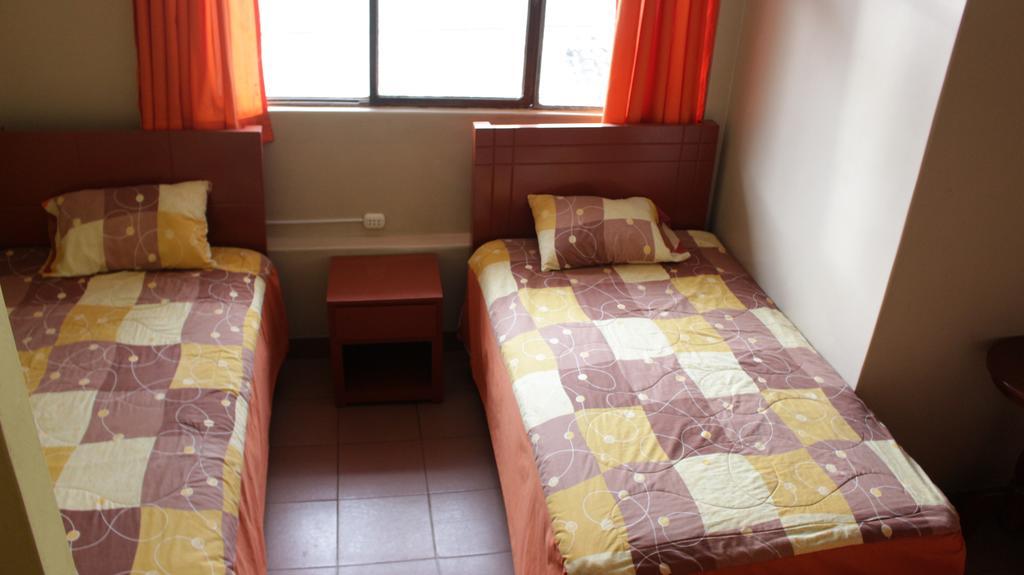 Hostal Aventura Кахамарка Экстерьер фото